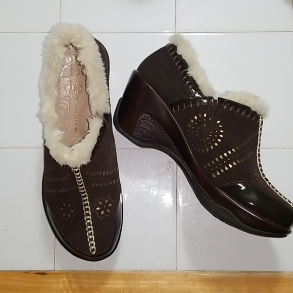 Jambu Shoes - Jambu sport wedge design clogs booties